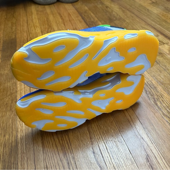 Nike React Live PRM Sneakers - Picture 11 of 11